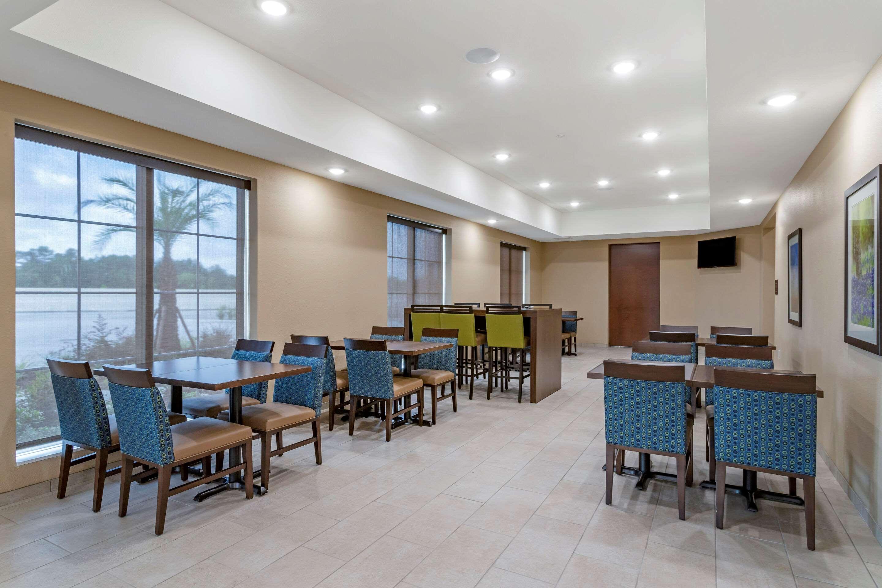 Comfort Inn & Suites Waller Exterior photo